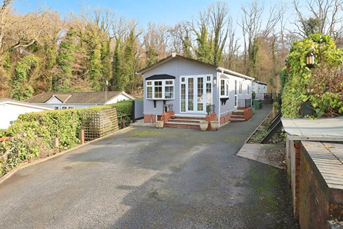 2 Bedroom Mobile/park Home For Sale In Hampton Loade Park Homes, Hampton Loade, Bridgnorth, WV15