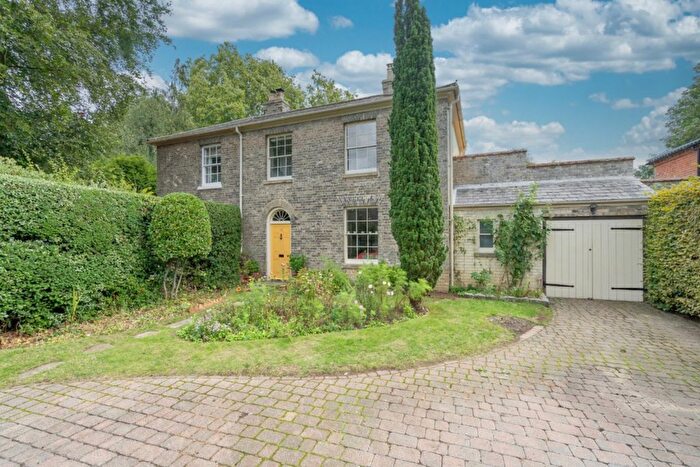 2 Bedroom Semi-Detached House For Sale In Chapel Street, Norwich, NR9