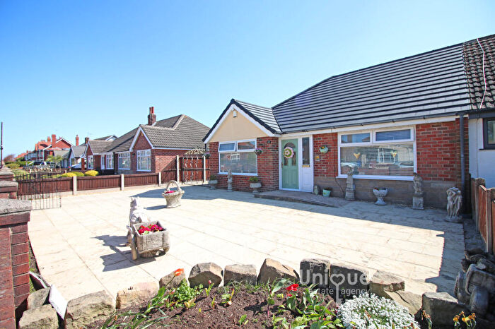 3 Bedroom Bungalow For Sale In Broadway, Fleetwood, FY7
