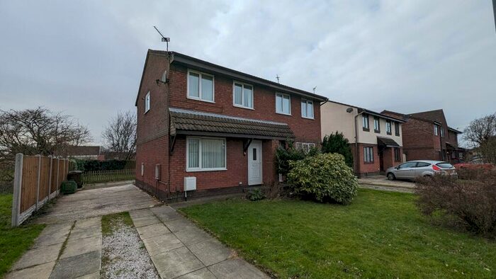 3 Bedroom House To Rent In Colchester Road, Southport, PR8