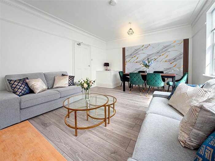 4 Bedroom Maisonette To Rent In Strutton Ground, Westminster, SW1P