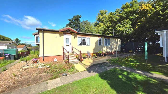2 Bedroom Park Home For Sale In Westgate Park, Sleaford, NG34