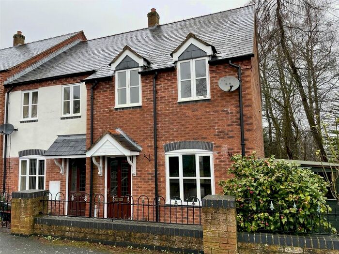 3 Bedroom End Of Terrace House To Rent In Manor House Close, Montgomery, Powys, SY15