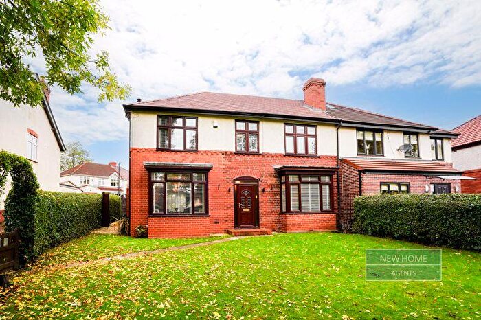 4 Bedroom Semi Detached House For Sale In Crabgate Lane, Skellow, Doncaster, DN6