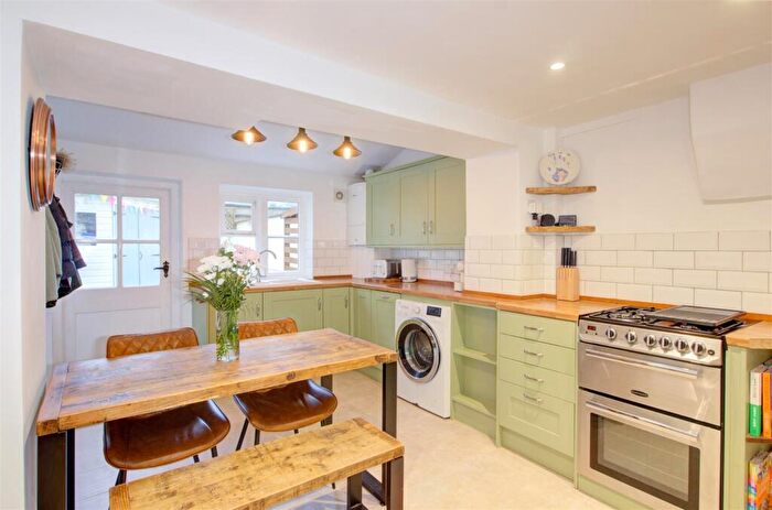 2 Bedroom Cottage For Sale In Ingram Street, Malmesbury, SN16