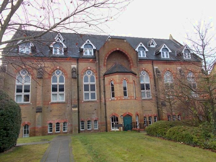 2 Bedroom Flat To Rent In Elizabeth House, Exeter Close, Watford, WD24