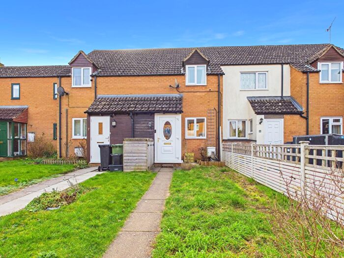 2 Bedroom Terraced House For Sale In Beverstone Road, South Cerney, GL7
