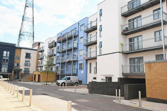 1 Bedroom Apartment For Sale In Quayside Drive, Colchester, CO2