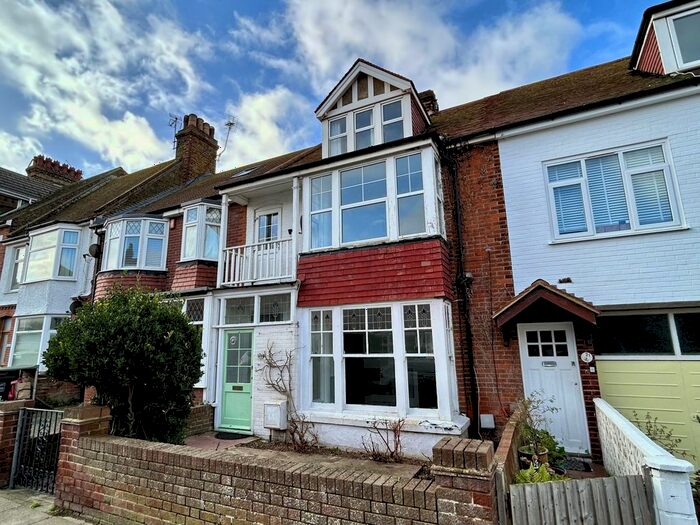 8 Bedroom Terraced House To Rent In Westcliff Road, Margate, CT9
