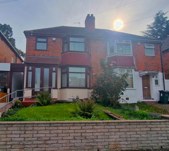 3 Bedroom Property To Rent In Calthorpe Road, Handsworth, Birmingham, B20