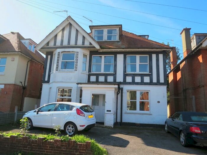 8 Bedroom Detached House To Rent In Bryanstone Road, Bournemouth, BH3