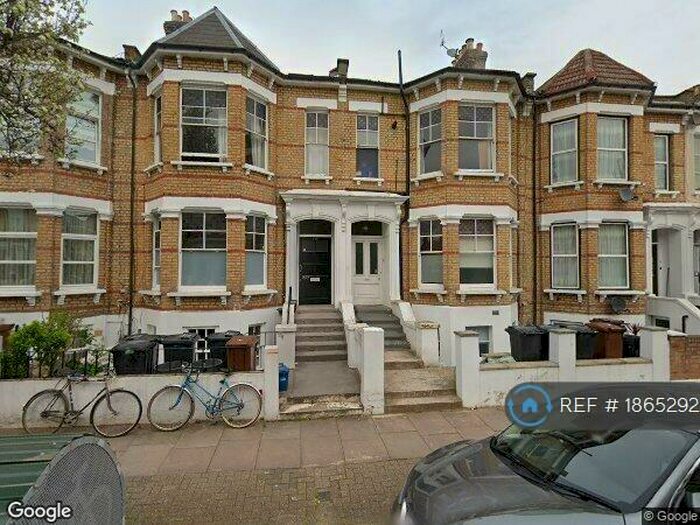 2 Bedroom Flat To Rent In Thistlewaite Road, London, E5