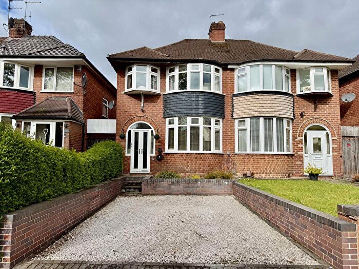 3 Bedroom Semi Detached House For Sale In Court Lane, Birmingham, B23