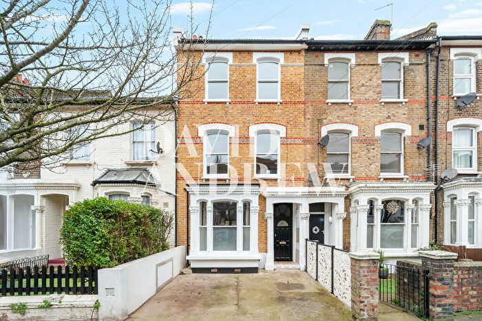 5 Bedroom Terraced House To Rent In St Thomas's Road, N4