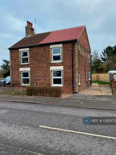 3 Bedroom Semi-Detached House To Rent In Main Street, North Kyme, LN4