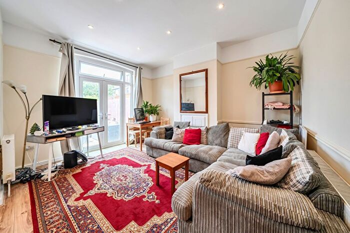 4 Bedroom Terraced House For Sale In Tooting Bec Road, Tooting Bec, SW17