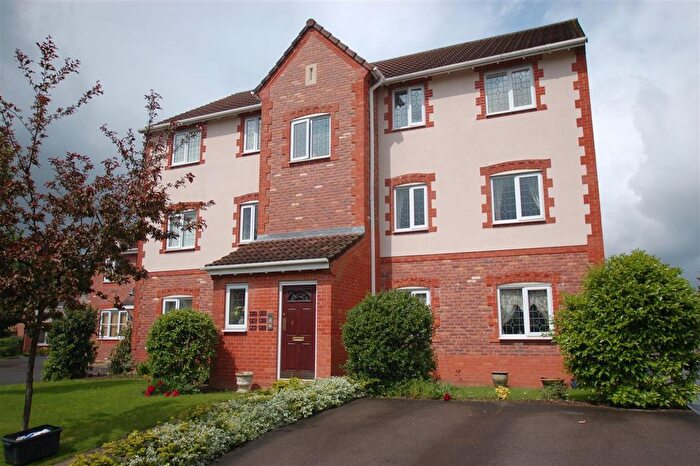 2 Bedroom Flat To Rent In Larkfield Park, Chepstow, NP16