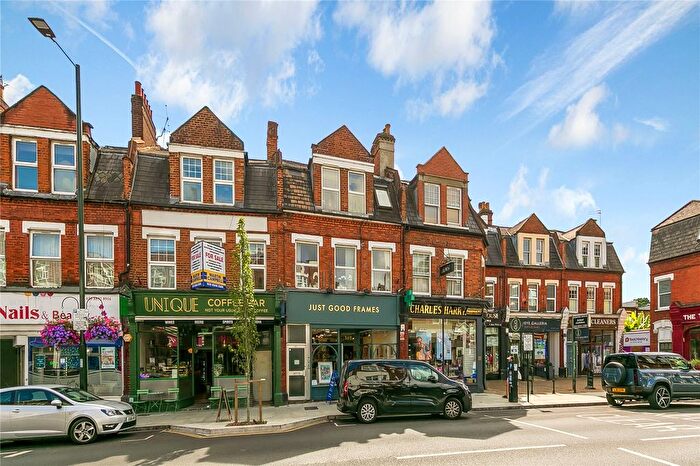 1 Bedroom Flat To Rent In Richmond Road, East Twickenham, Middlesex, TW1