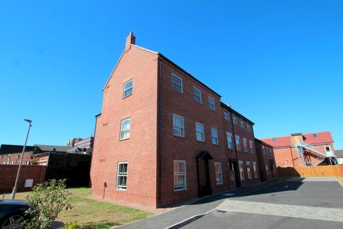 1 Bedroom Flat To Rent In Seacole Close, Tamworth, B79