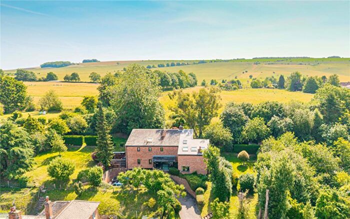 6 Bedroom Detached House For Sale In High Street, Easterton, Devizes, SN10