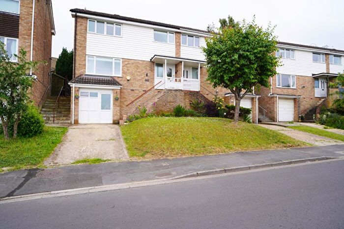 3 Bedroom Semi-detached House For Sale In Windrush, Highworth, Swindon, SN6