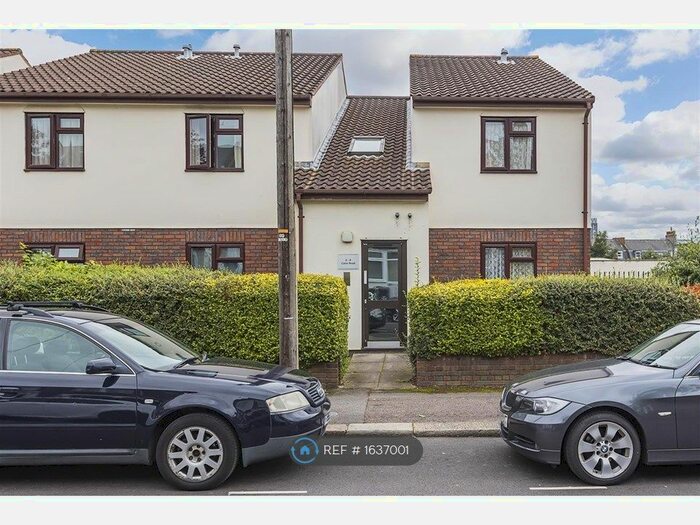 1 Bedroom Flat To Rent In Cairo Road, London, E17