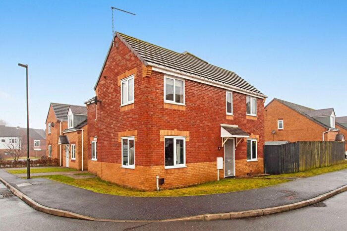 3 Bedroom Semi-Detached House For Sale In Croft House Way, Bolsover, S44