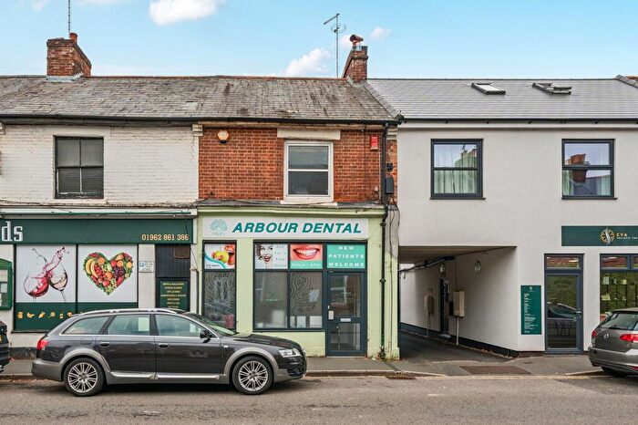 2 Bedroom Maisonette To Rent In Stockbridge Road, Winchester, SO22