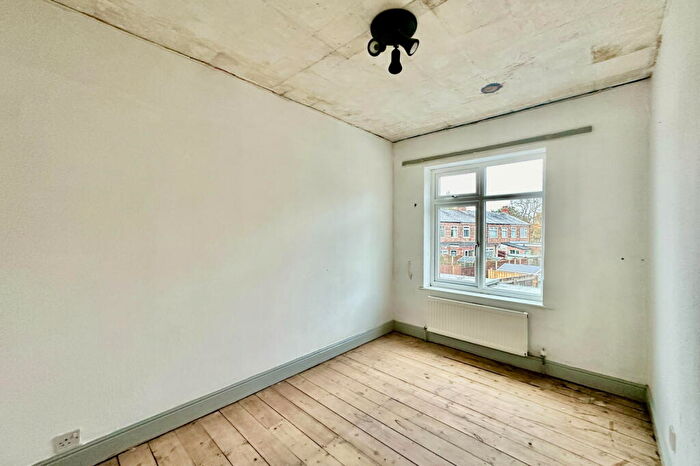 3 Bedroom Terraced House For Sale In Perth Street West, Hull, HU5