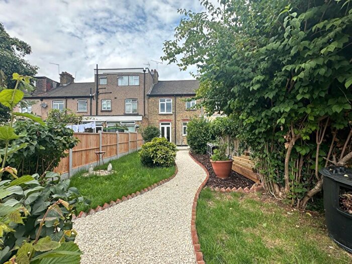 3 Bedroom House To Rent In Salisbury Avenue, IG11