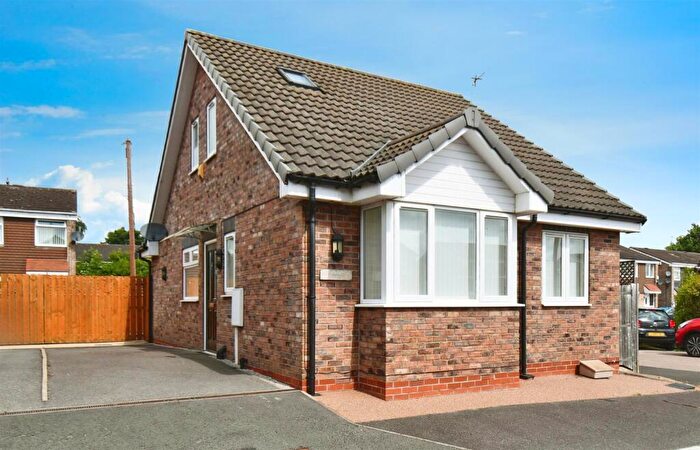 3 Bedroom Detached Bungalow For Sale In Astral Gardens, Sutton-On-Hull, Hull, HU7