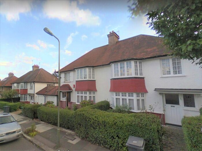 1 Bedroom Flat To Rent In Elms Avenue, London, Hendon, NW4