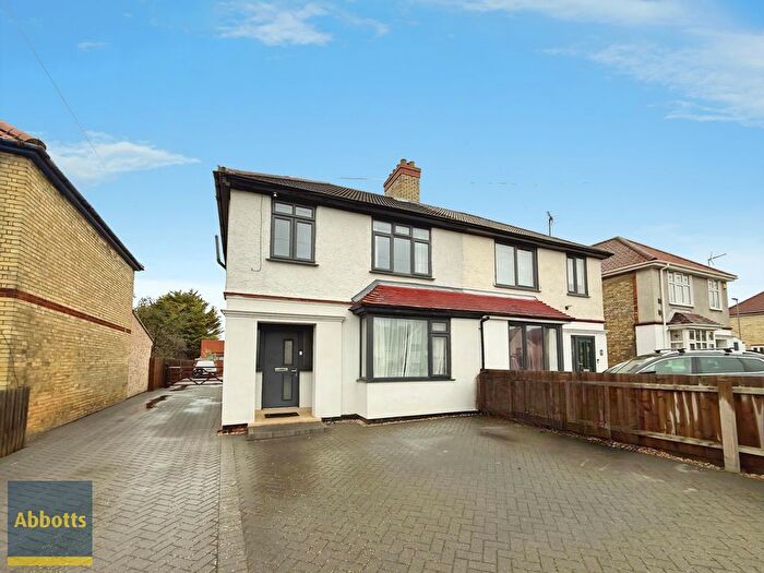 4 Bedroom Property To Rent In Newmarket Road, Cambridge, CB5