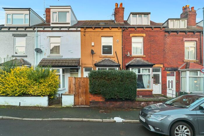 3 Bedroom Terraced House To Rent In Aston View, Bramley, Leeds, LS13