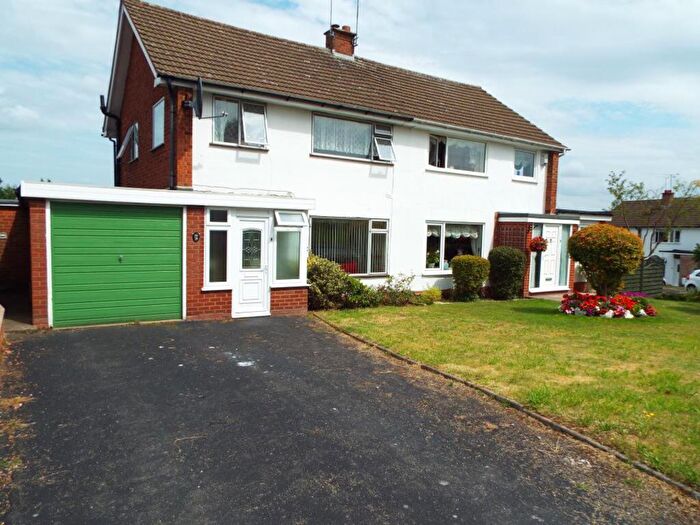 3 Bedroom Semi Detached House For Sale In Southcrest Road, Redditch, B98