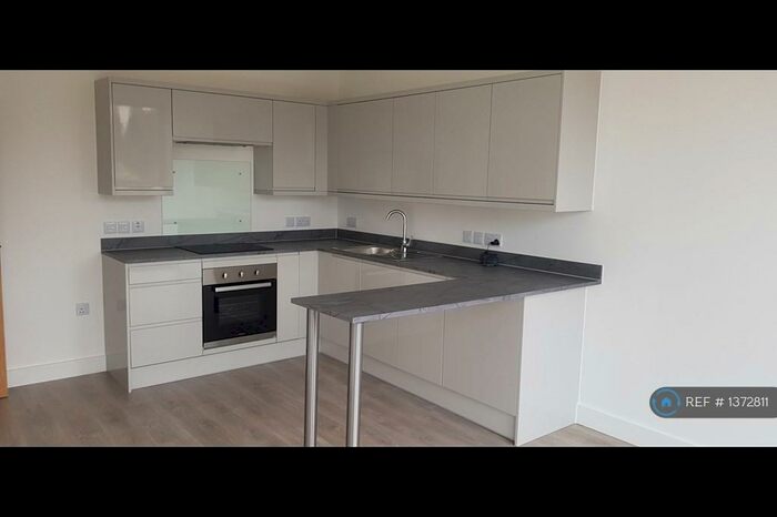 2 Bedroom Flat To Rent In Yarmouth Way, Great Yarmouth, NR30