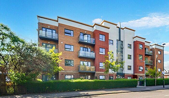 2 Bedroom Flat For Sale In Sopwith House, Elmwood Avenue, Feltham, TW13