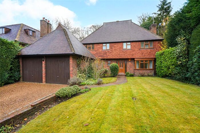 5 Bedroom Detached House For Sale In Clive Road, Esher, Clive Road, Esher, KT10