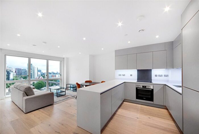 2 Bedroom Flat To Rent In Royal Captain Court, Arniston Way, E14