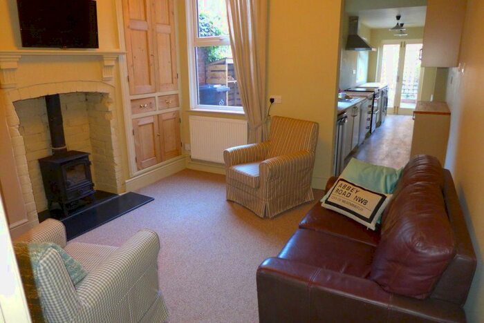 3 Bedroom Terraced House To Rent In Tyndale Street, Leicester, Leicestershire, LE3