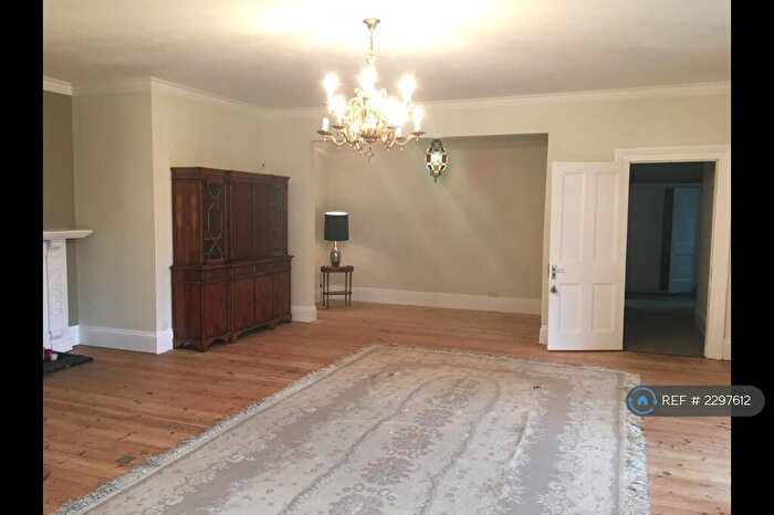 2 Bedroom Flat To Rent In Alderbourne Manor, Gerrards Cross, SL9