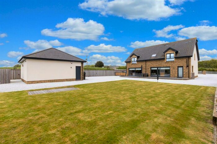 5 Bedroom Detached House For Sale In Ayr Road, Ravenstruther, Lanark, ML11