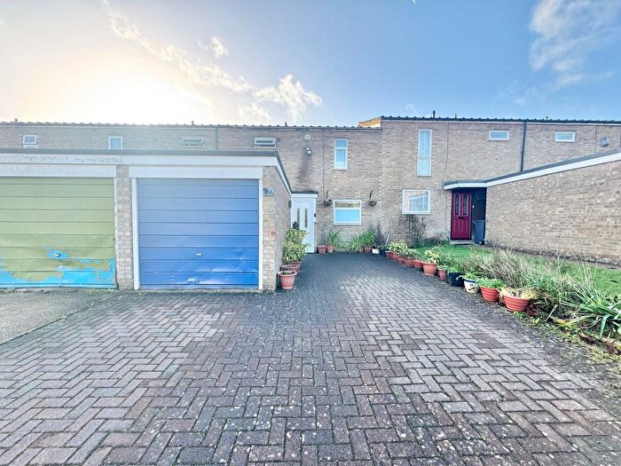 3 Bedroom Property To Rent In Tasmania Close, Basingstoke, RG24