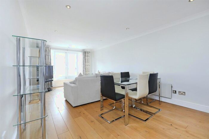 2 Bedroom Apartment To Rent In New Caledonian Wharf, Odessa Street, London, Southwark, SE16