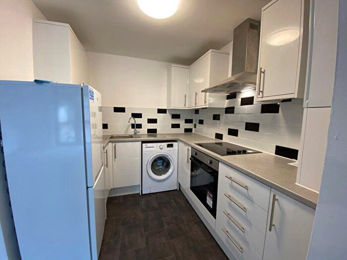 1 Bedroom Flat To Rent In Cromer Road, Southend - Online Enquiries Only, SS1