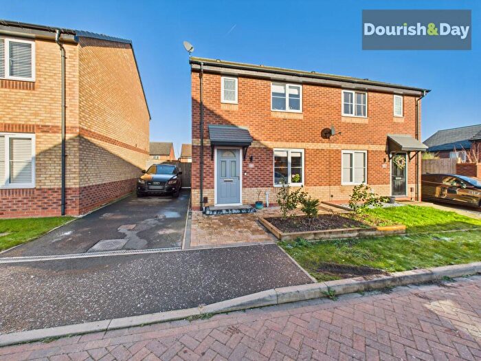 3 Bedroom Semi Detached House For Sale In Pasture Lane, Marston Grange, Stafford, ST16