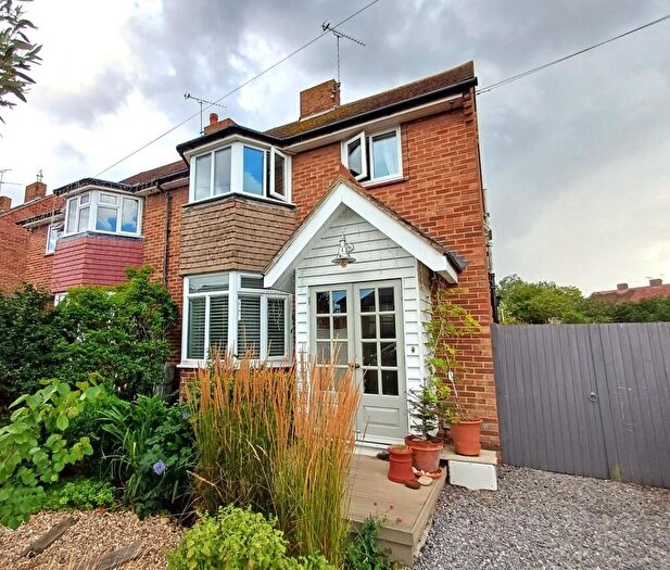 3 Bedroom Semi-Detached House To Rent In Kingsley Road, Whitstable, Kent, CT5