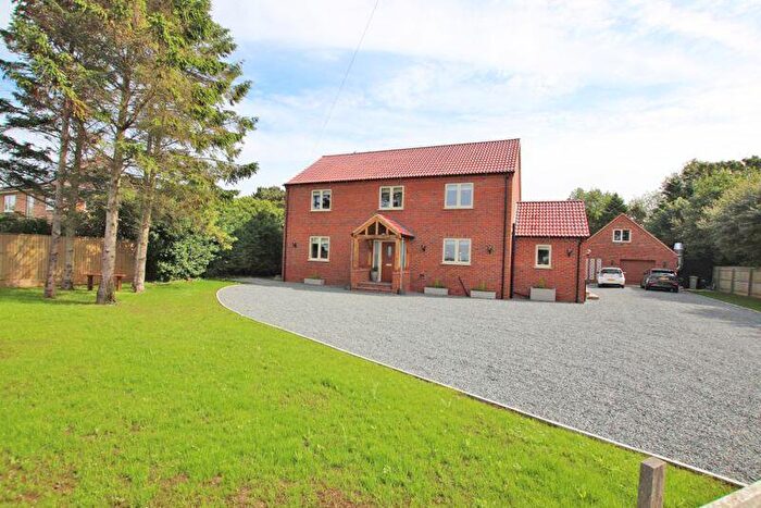 5 Bedroom Detached House For Sale In North End, Saltfleetby, LN11