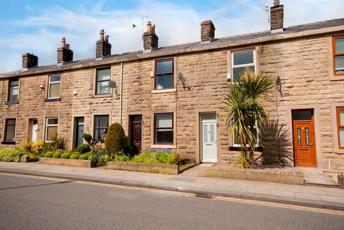 2 Bedroom Property To Rent In Bury Road, Tottington, Bury, BL8