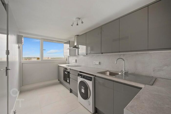 2 Bedroom Maisonette To Rent In Bakersfield, Crayford Road, N7